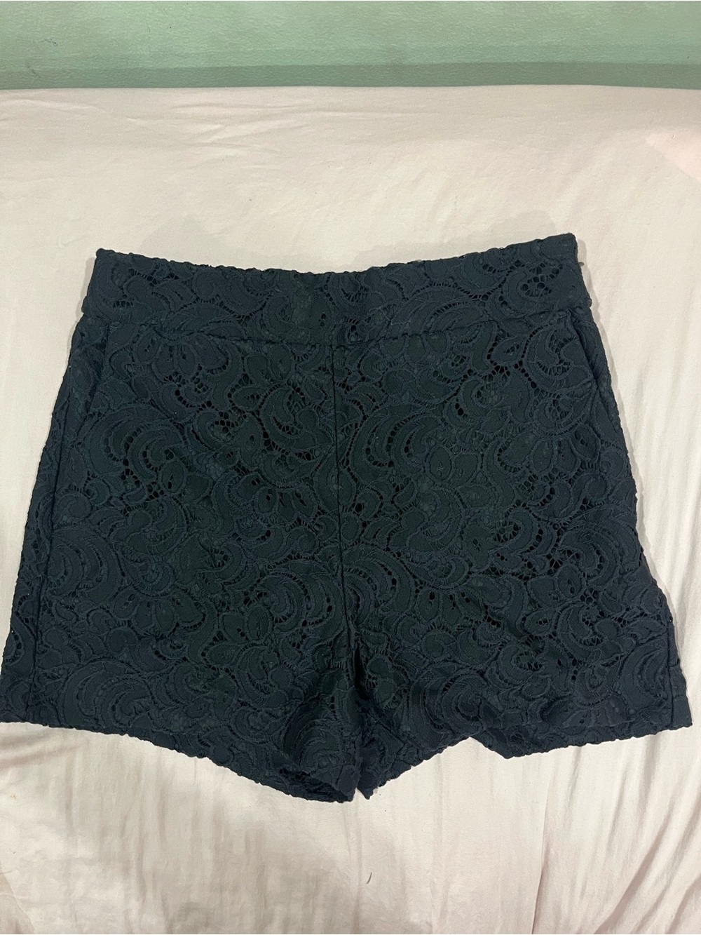 Express High-Waist Lace Shorts - Black